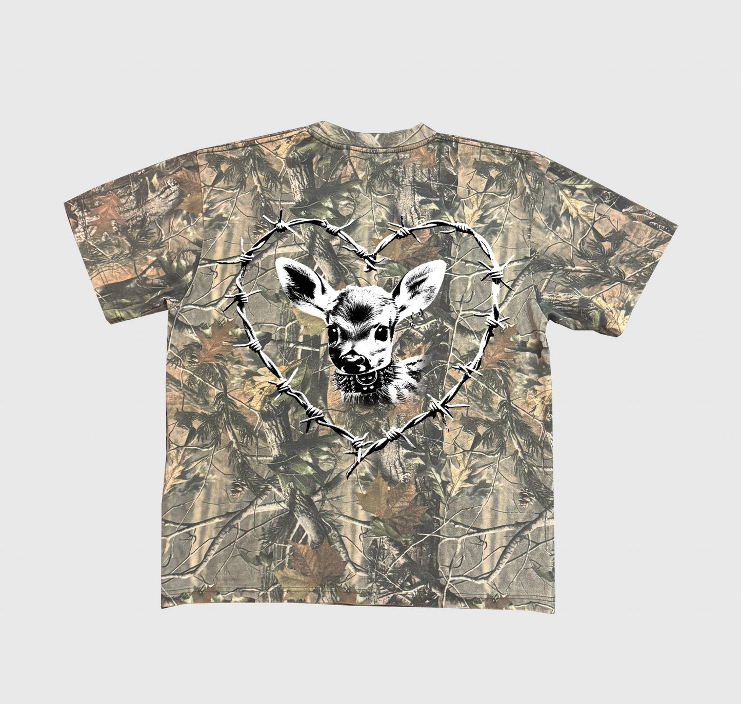DEER HHEART REAL TREE TEE